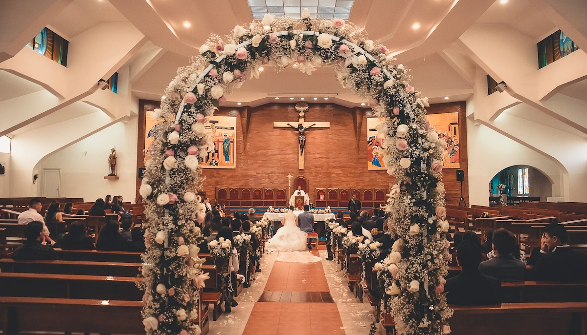 Christian Singles in British Columbia: How to Find Love in a Holy Way